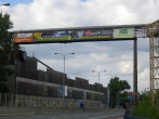 Instalace bannerů na Energomost nad ulicí Místecká v Ostravě