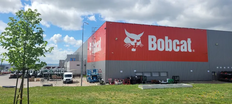 Reklamní bannery a nápisy